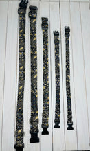 Load image into Gallery viewer, Pastel Paisley Power Collar