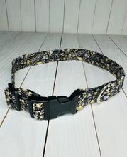 Load image into Gallery viewer, Pastel Paisley Power Collar