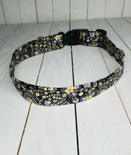 Load image into Gallery viewer, Pastel Paisley Power Collar