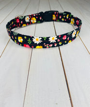Load image into Gallery viewer, English Country Garden Collar