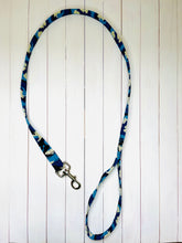 Load image into Gallery viewer, Blue Camouflage Lead