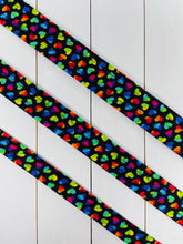 Load image into Gallery viewer, Rainbow Hearts Lead