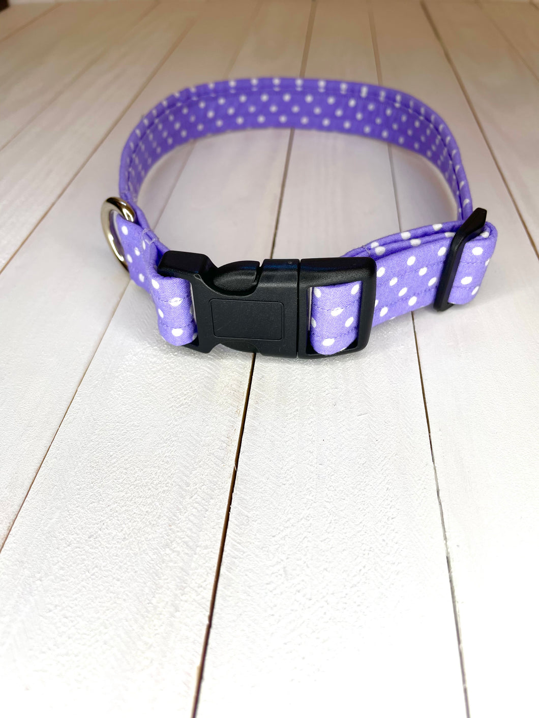 Lilac Polka Dot Collar