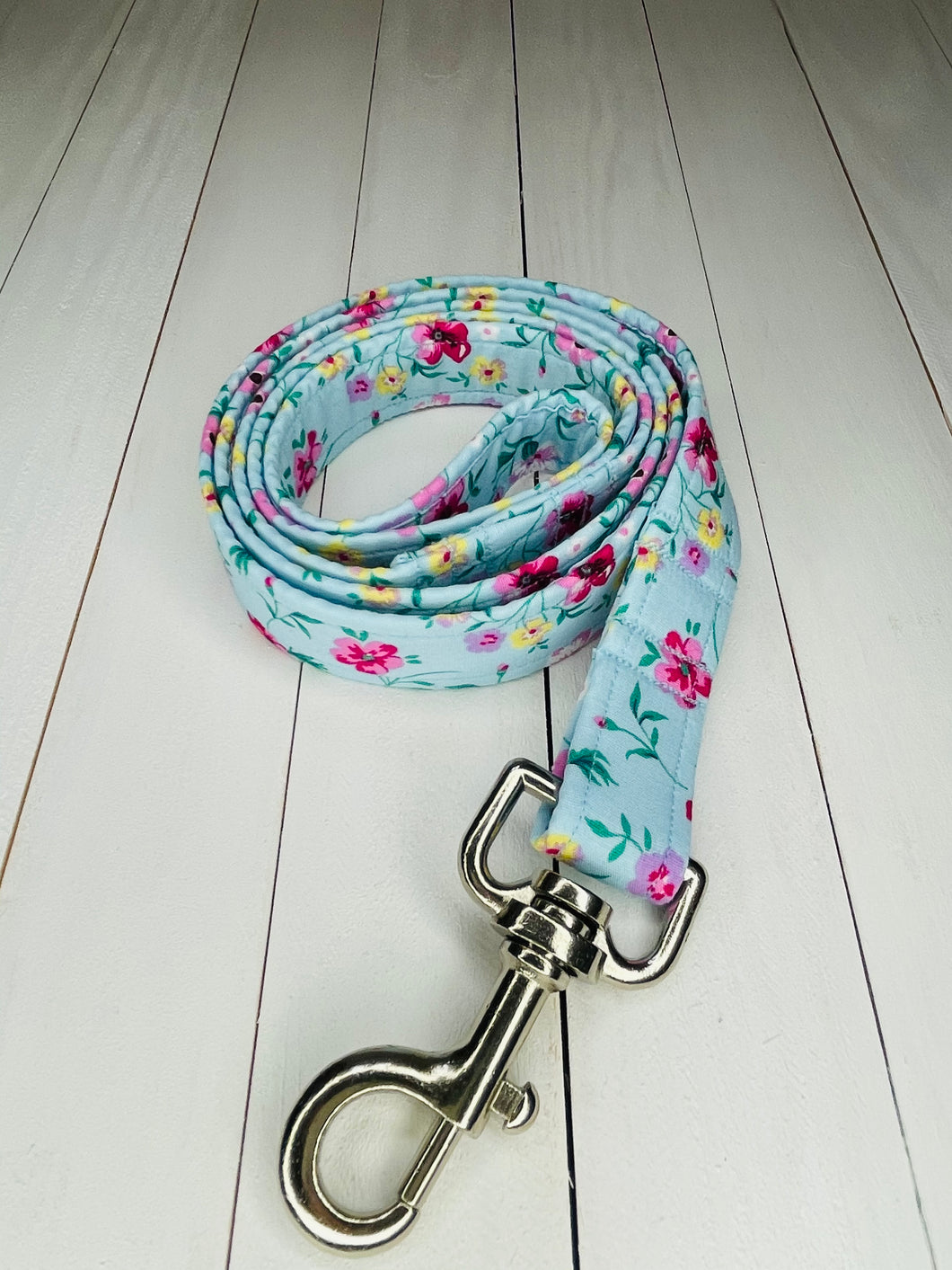 Blue Floral Lead