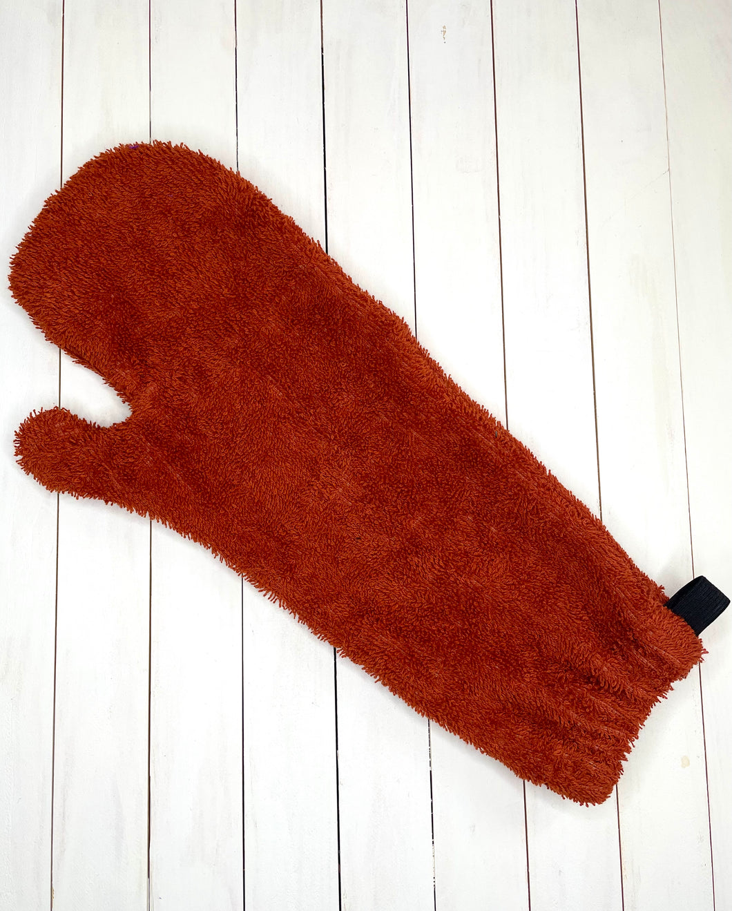 Terracotta Muddy Paw Drying Mitt