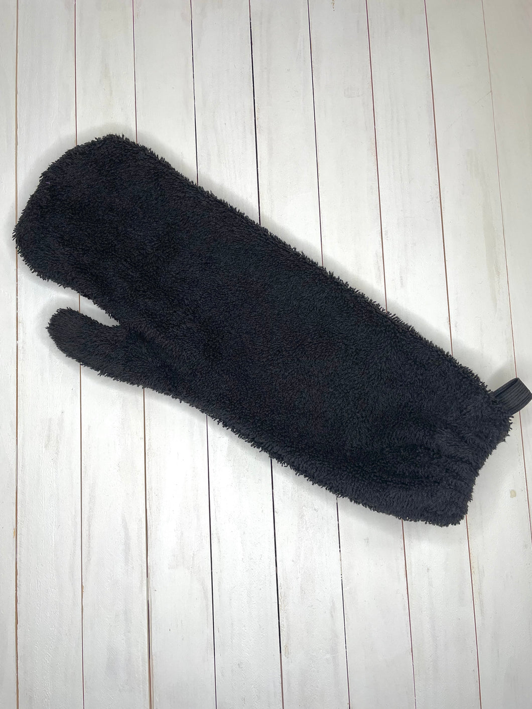 Black Muddy Paw Drying Mitt